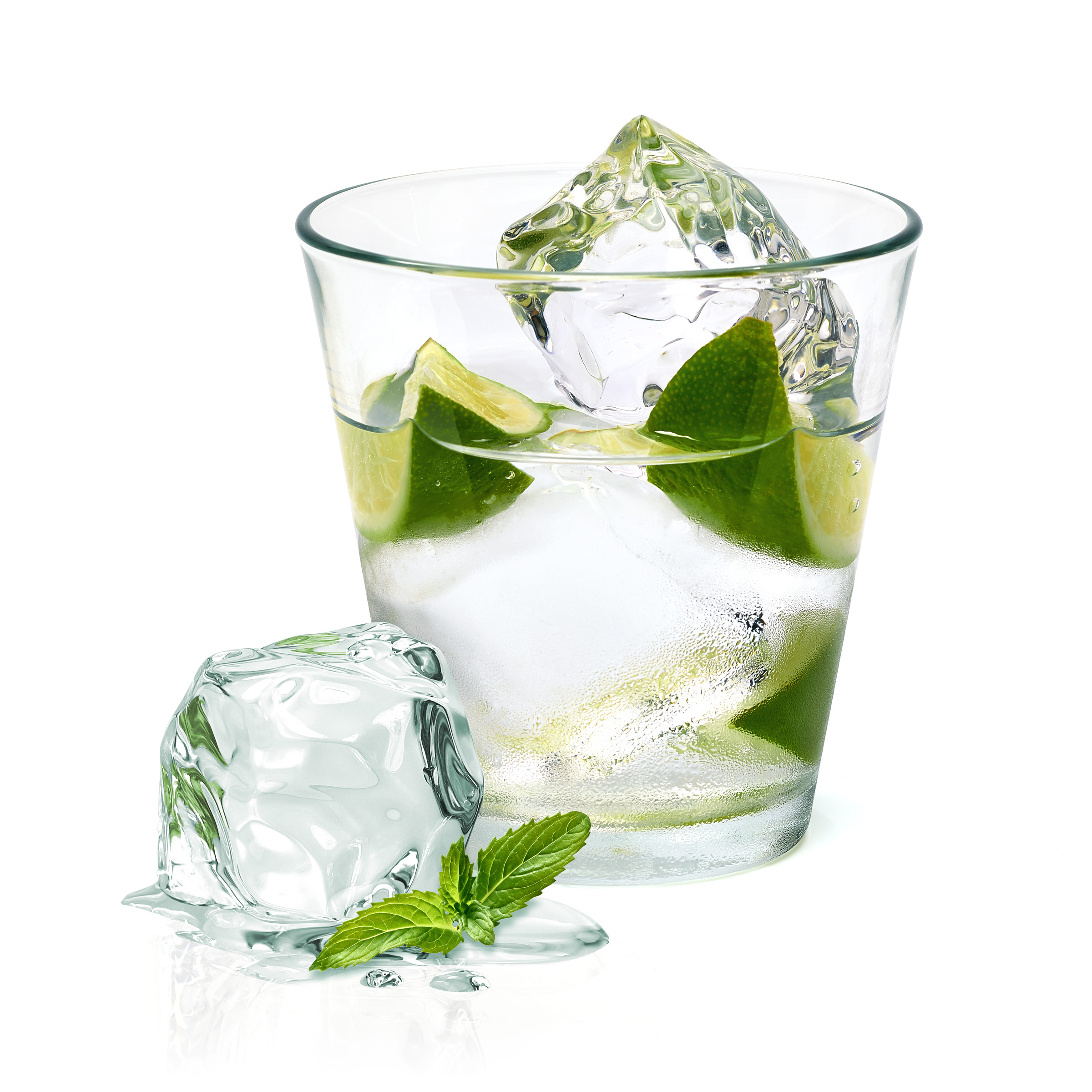 Caipirinha cocktail with lime wedge 4